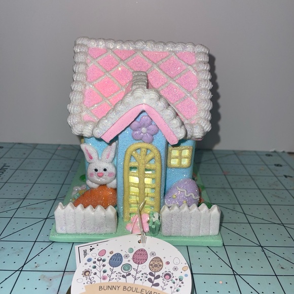 Easter Village LED Decor Set - Picture 9 of 12